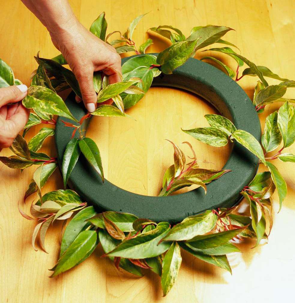 Step 2: Prep wreath