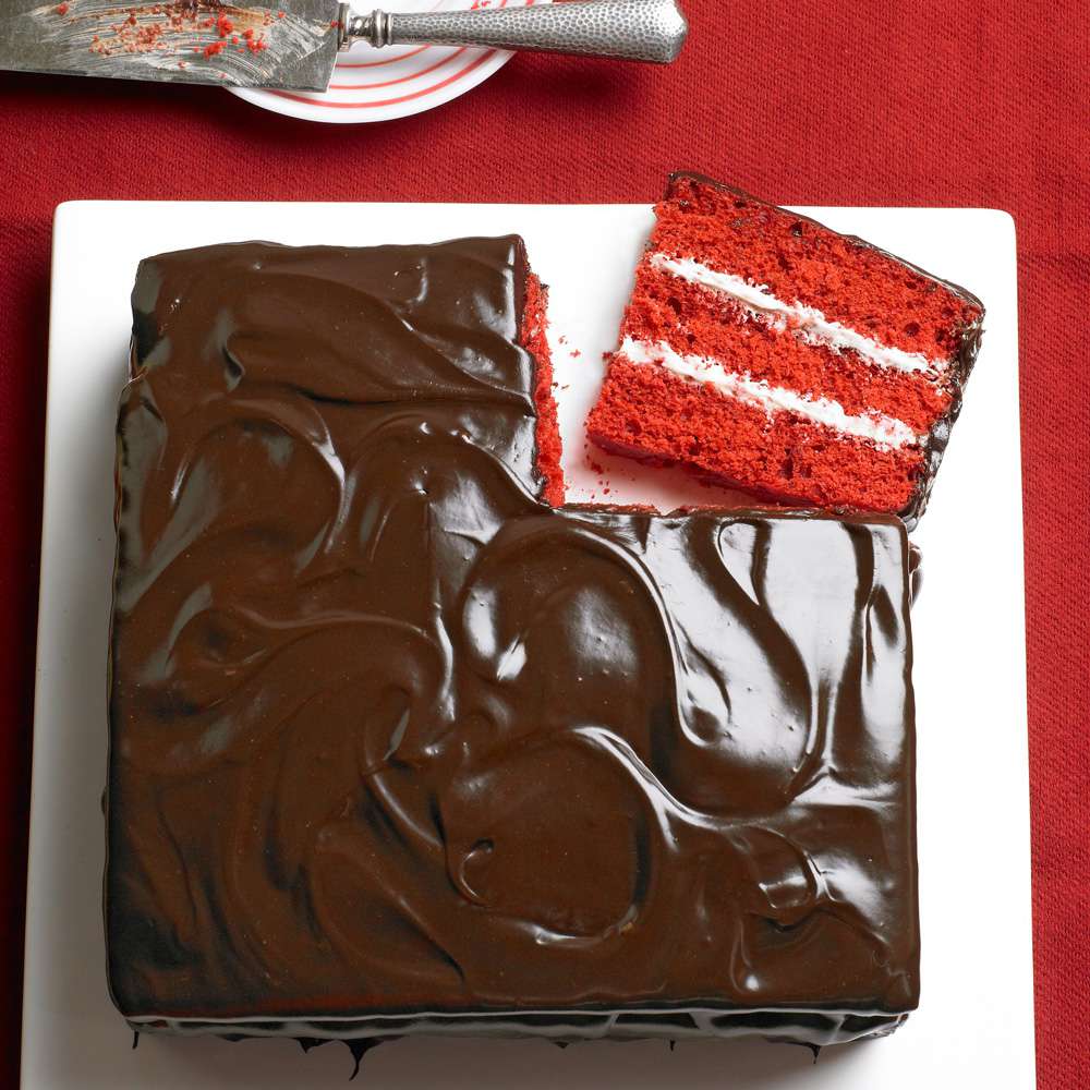 Chocolate and Vanilla Red Velvet Cake