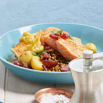 Salmon with Vegetables and Lentils