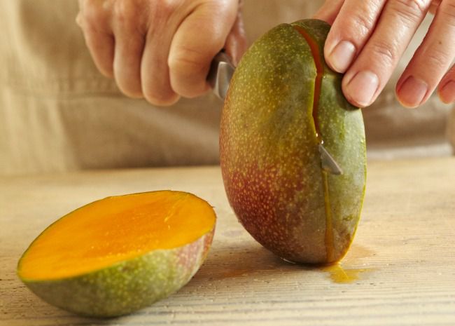 Cutting the Mango