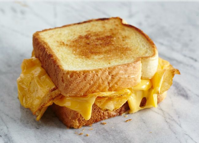 Texas Toast Grilled Cheese with Potato Chips