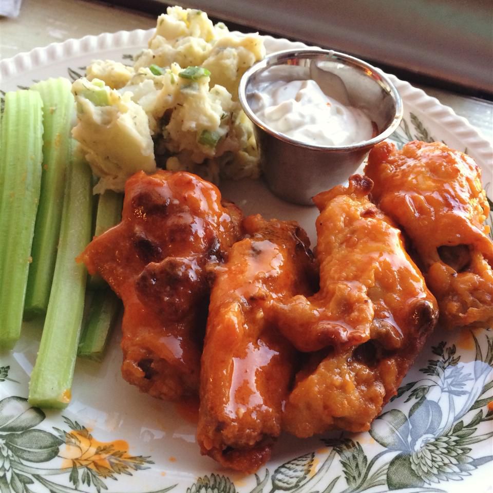 baked buffalo wings with celery and dip