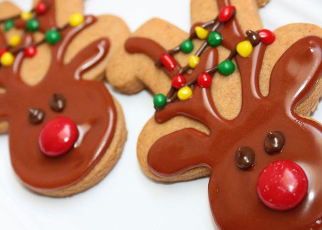 gingerbread men shaped like reindeer