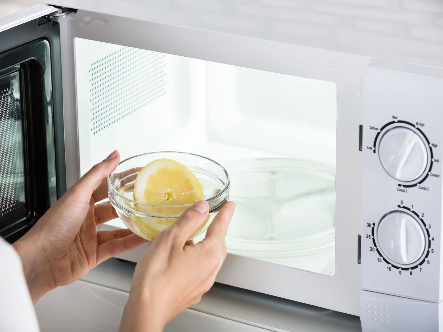 Lemon cleaning solution in microwave