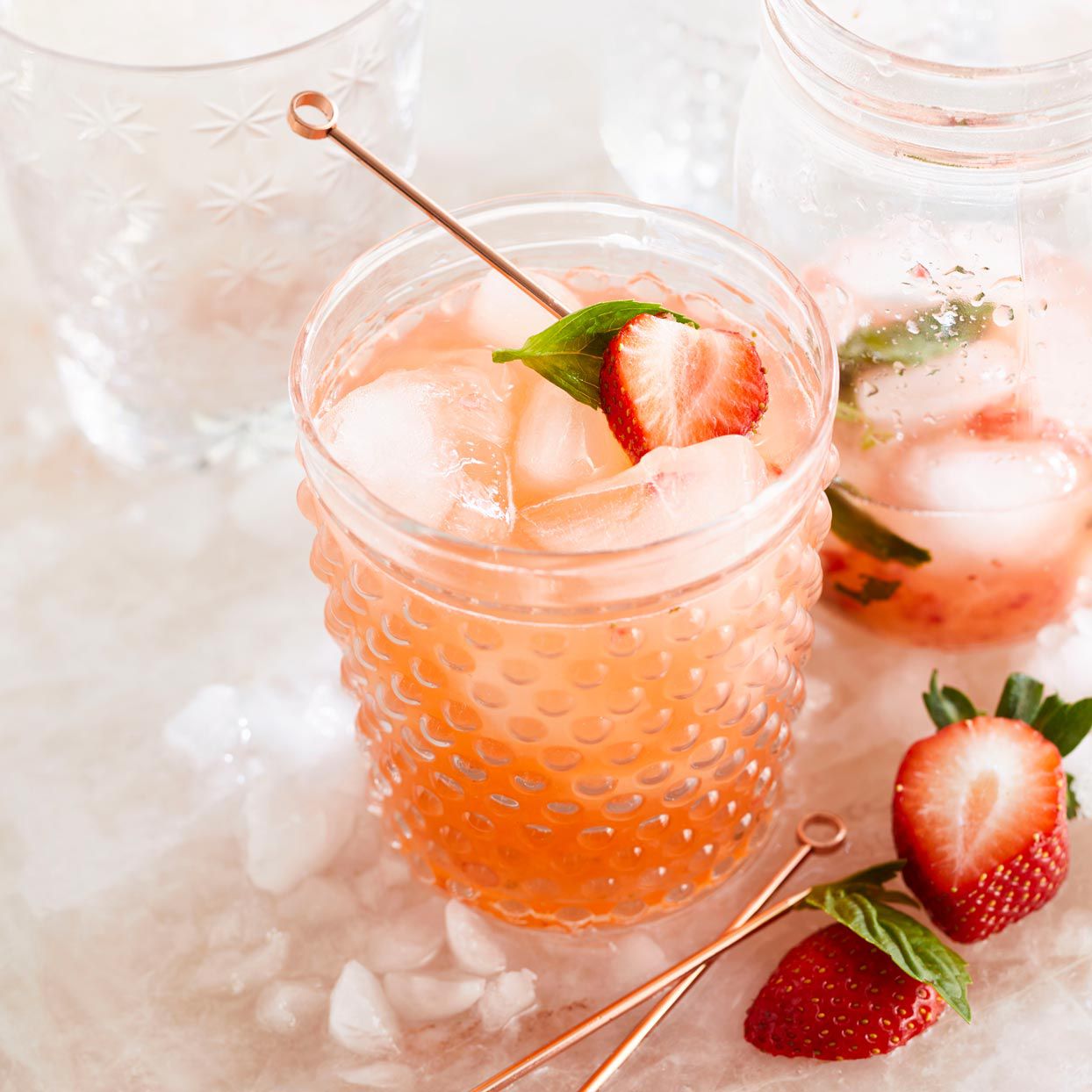 strawberry-gin cocktail