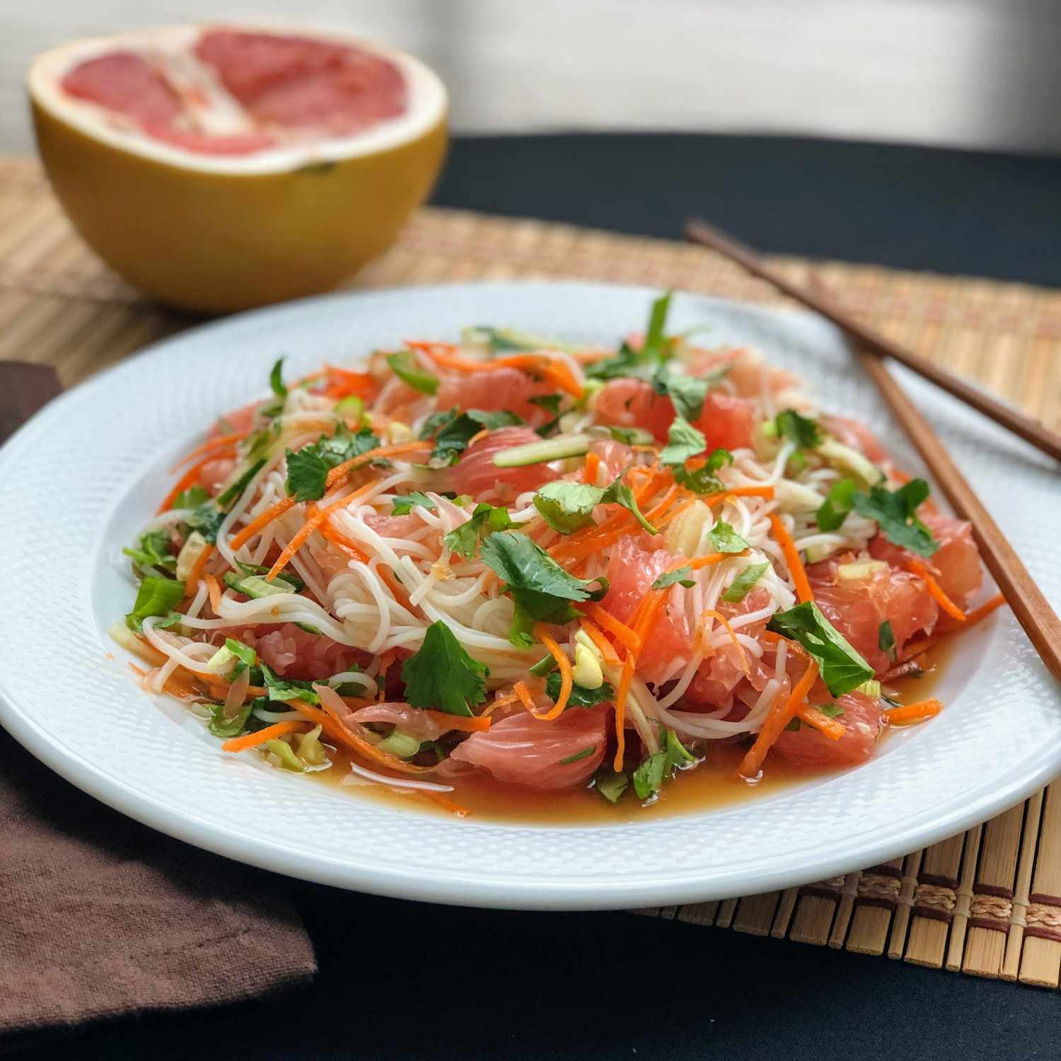 Pomelo Salad with Rice Vermicelli