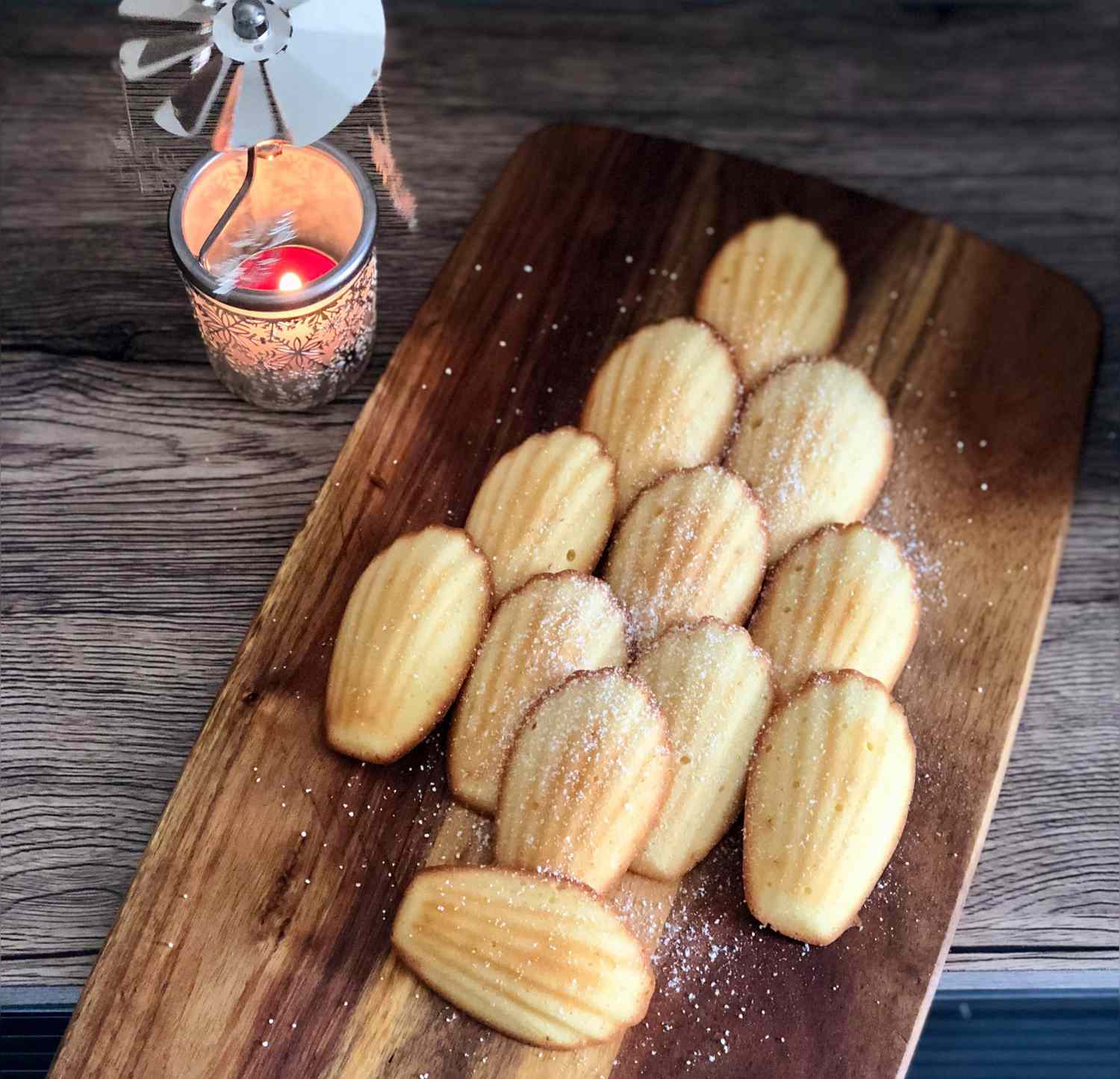 French Butter Cakes (Madeleines)