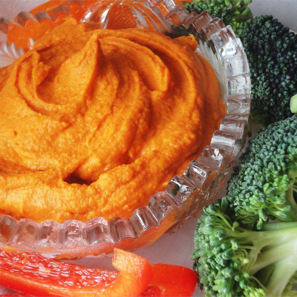 Spiced Sweet Roasted Red Pepper Hummus