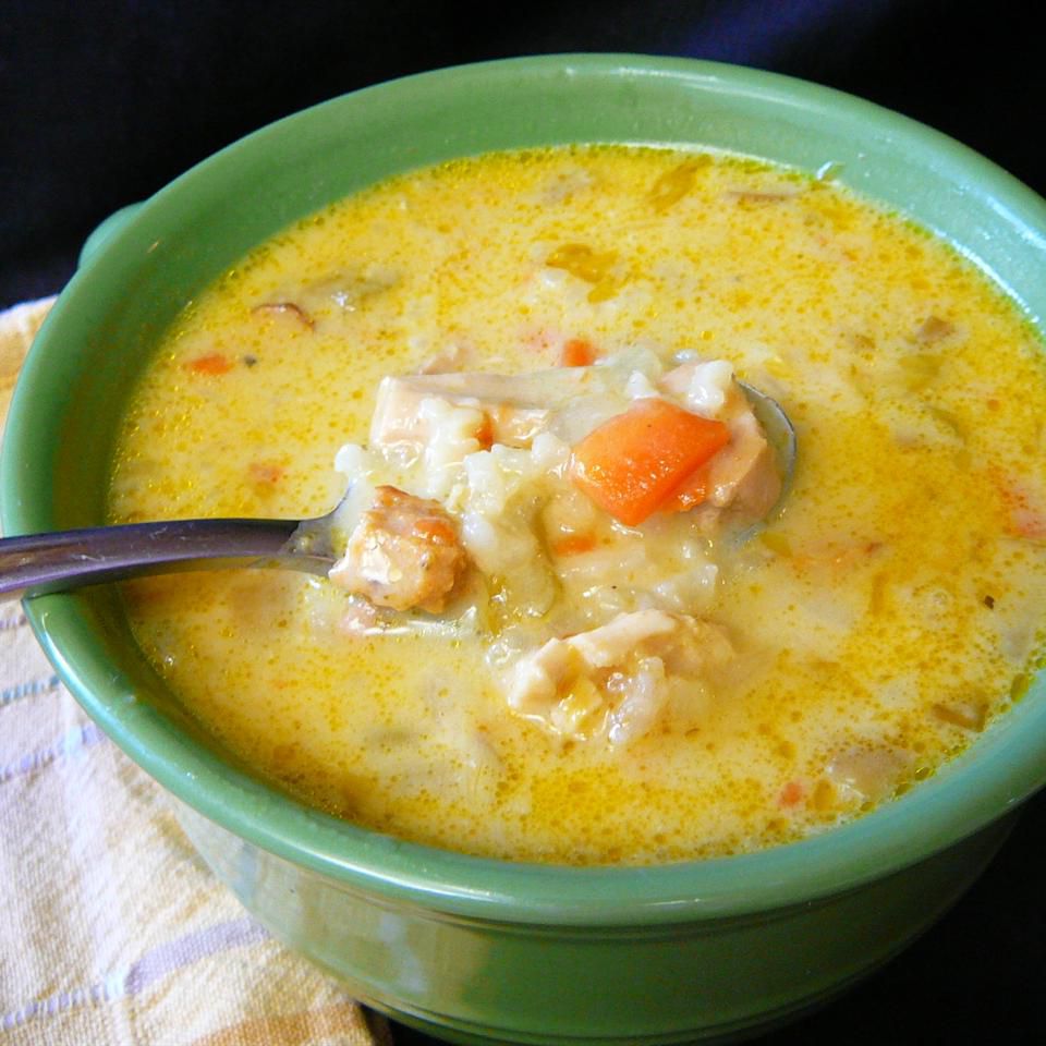 Mulligatawny Soup in a green bowl