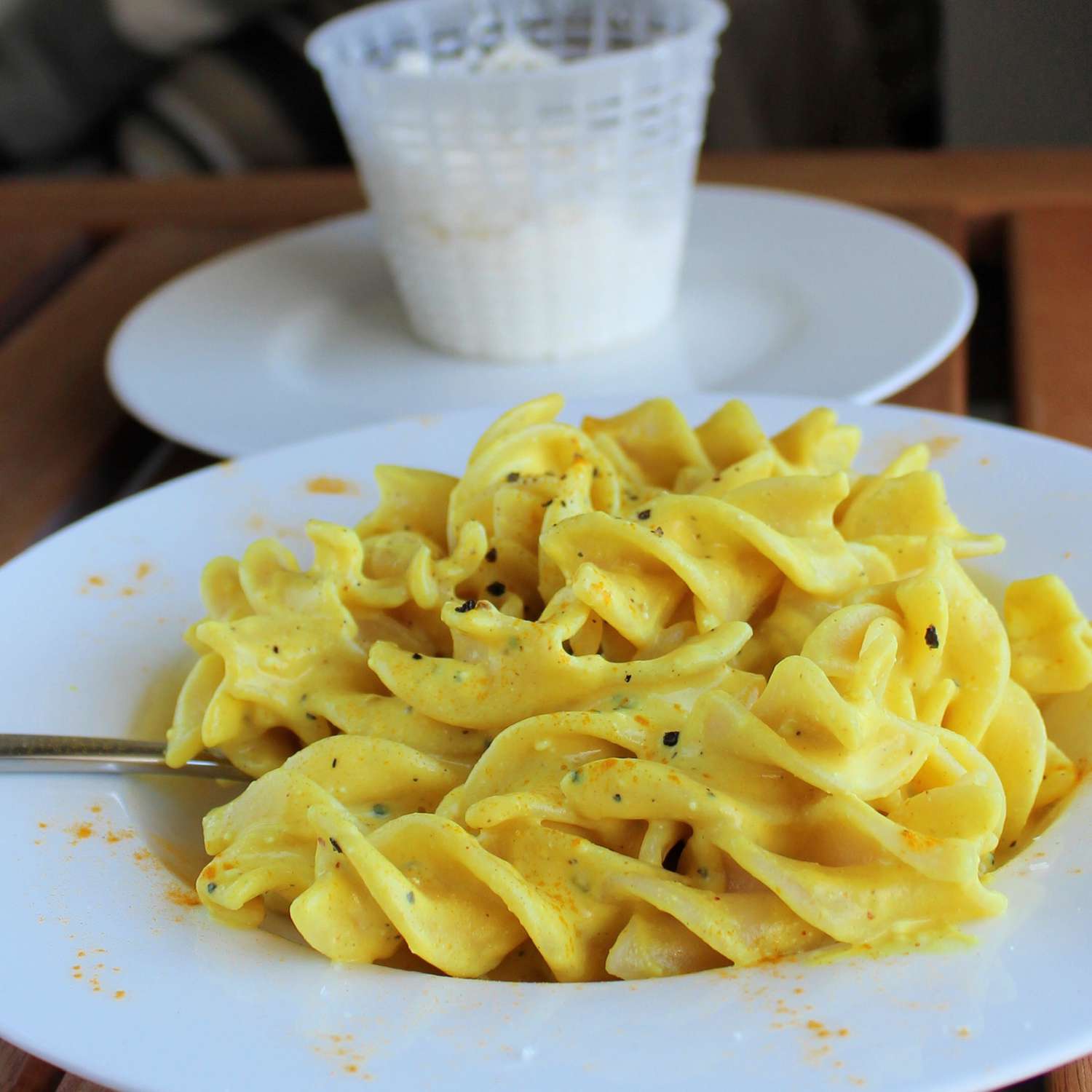 Pasta with Ricotta and Turmeric