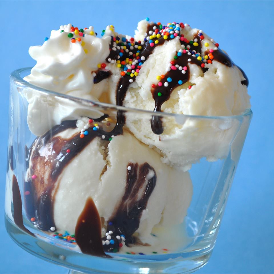 <p>Five ingredients and a little freezer time is all you'll need for this mouthwatering treat. Here's your go-to base ice cream recipe that can easily be customized with mix-ins, syrups, sprinkles, and more. </p>
                          