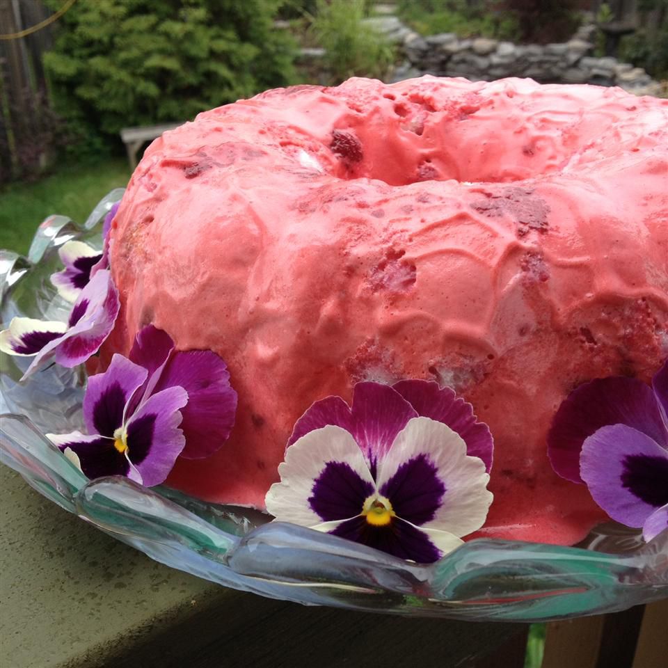 heavenly raspberry dessert, a Jell-O dessert set in a decorative mold
