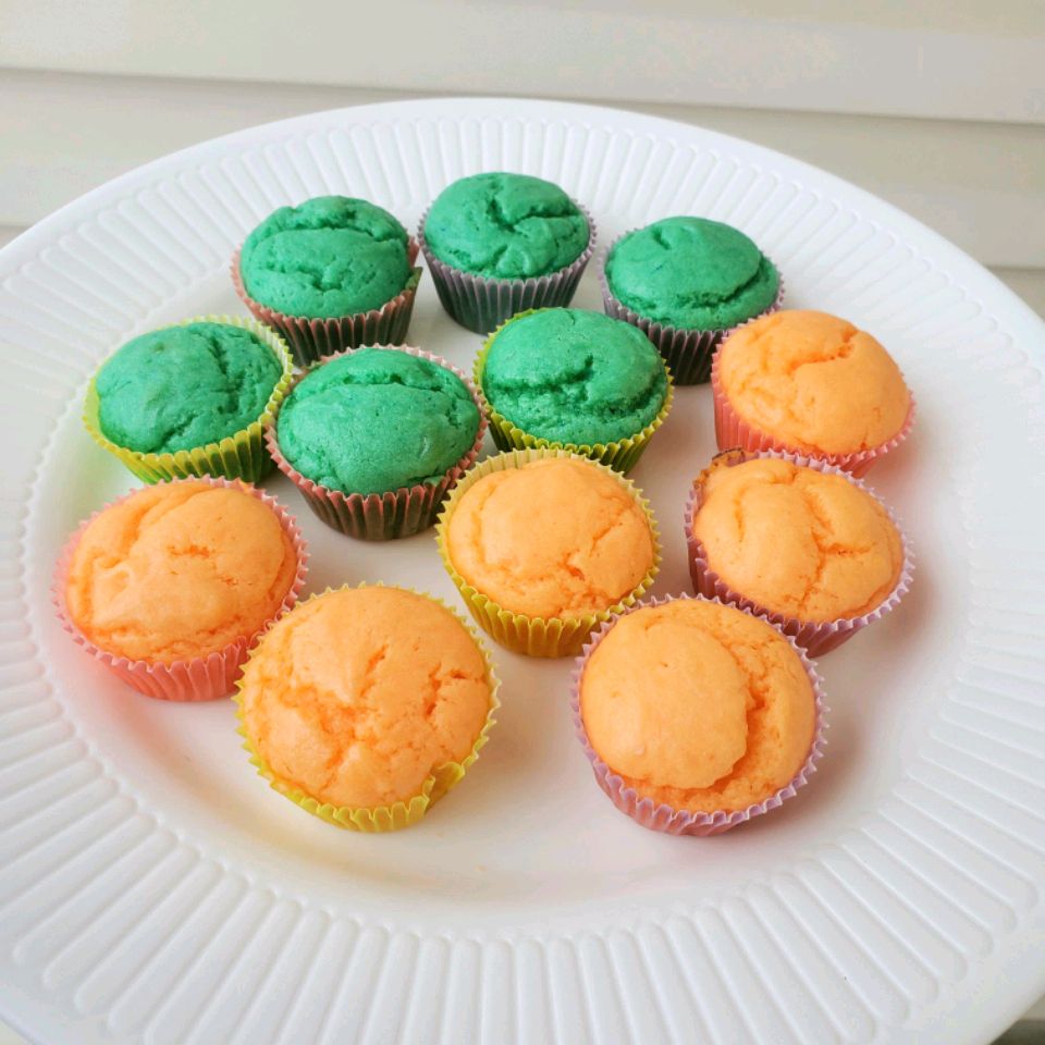 Fruity Mini Cupcakes
