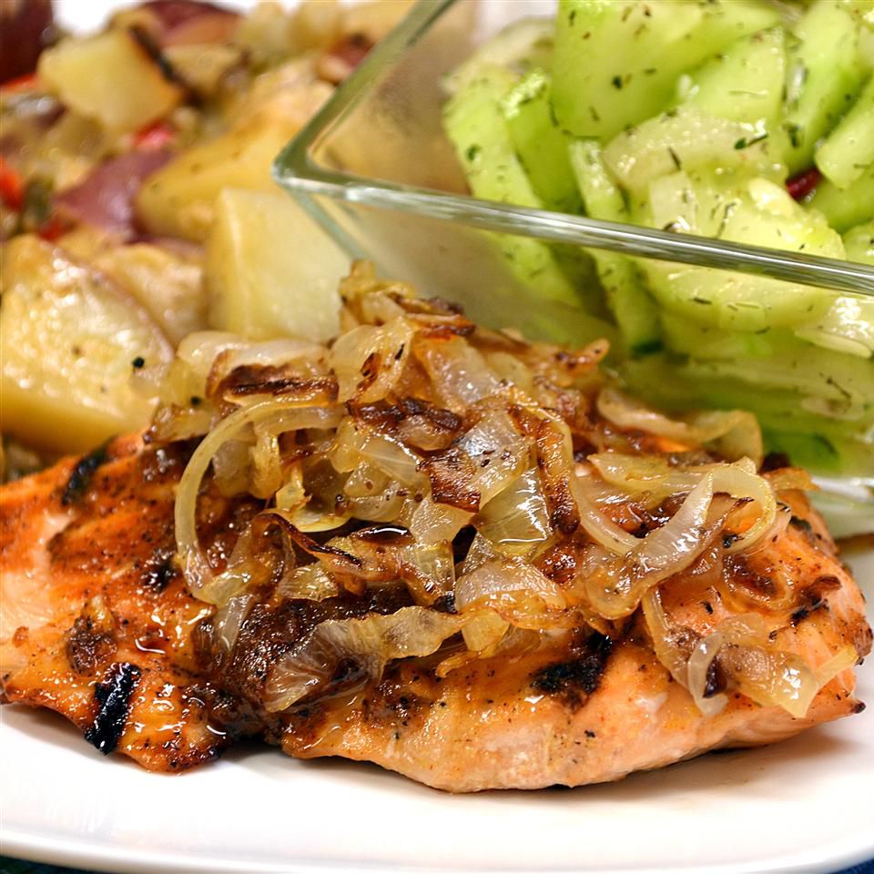 spicy salmon with caramelized onions