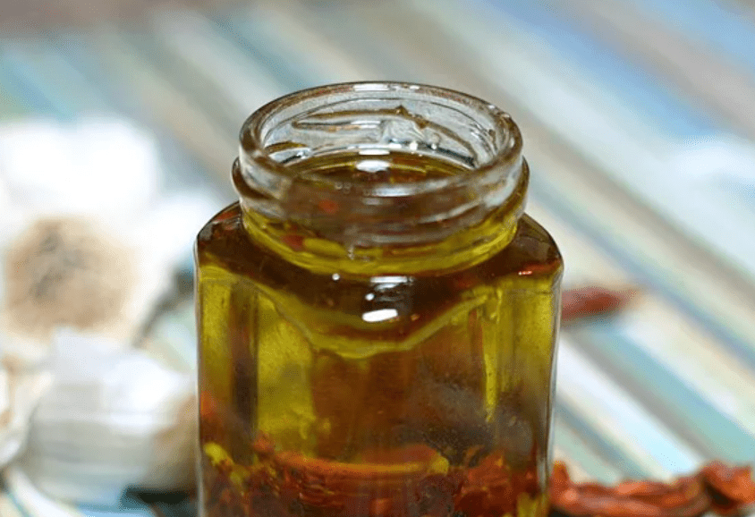 Garlicky Sun-Dried Tomato-Infused Oil
