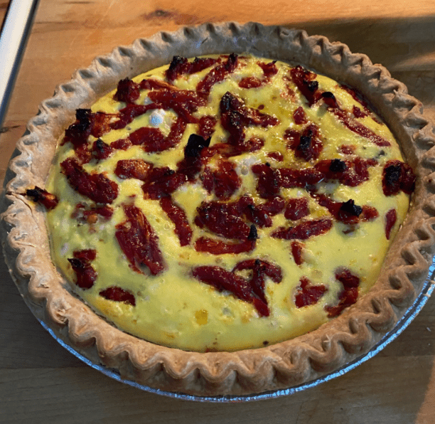 sto, Goat Cheese, and Sun-dried Tomatoes Quiche