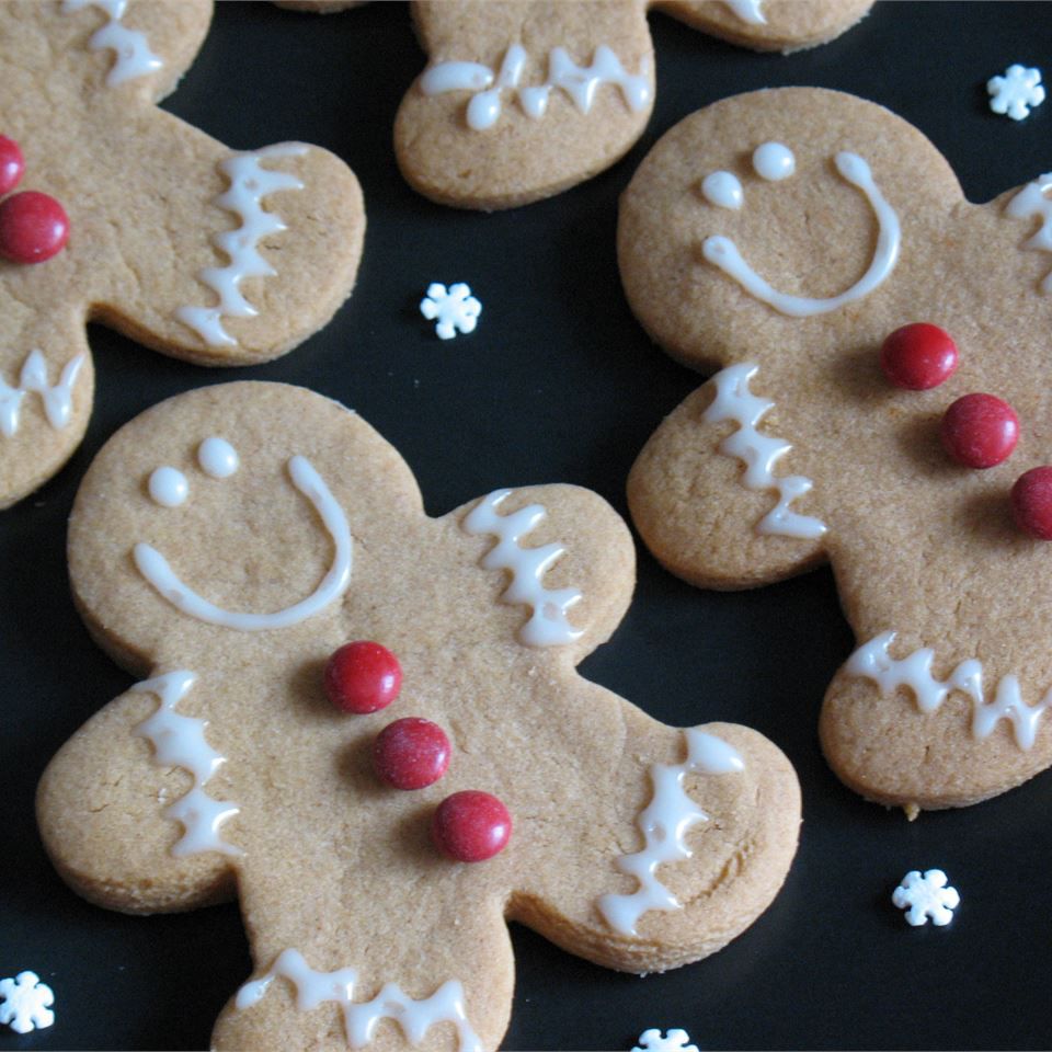 10 Easy Christmas Cookies to Make With Your Kids