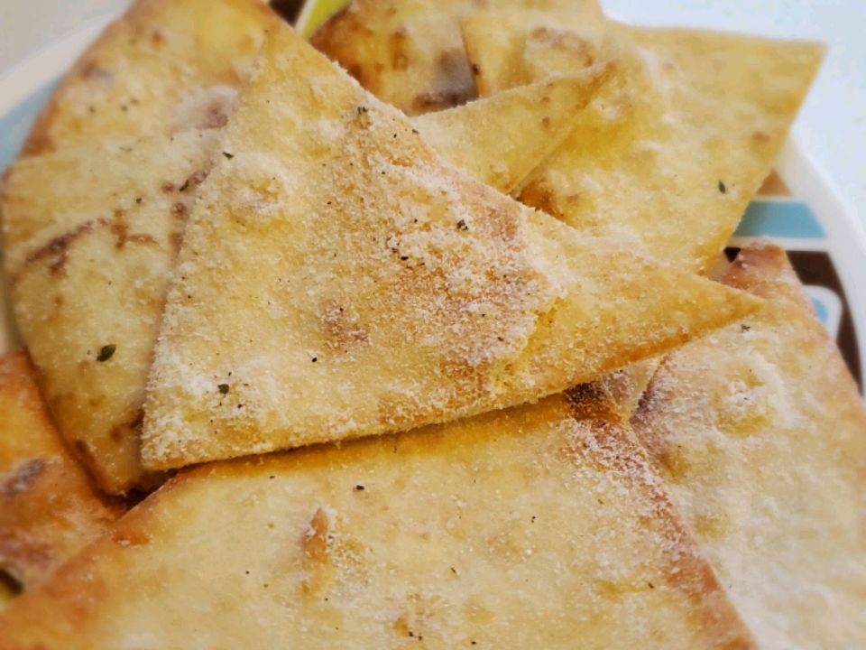 close up view of Fried Flour Tortilla Chips in a bowl