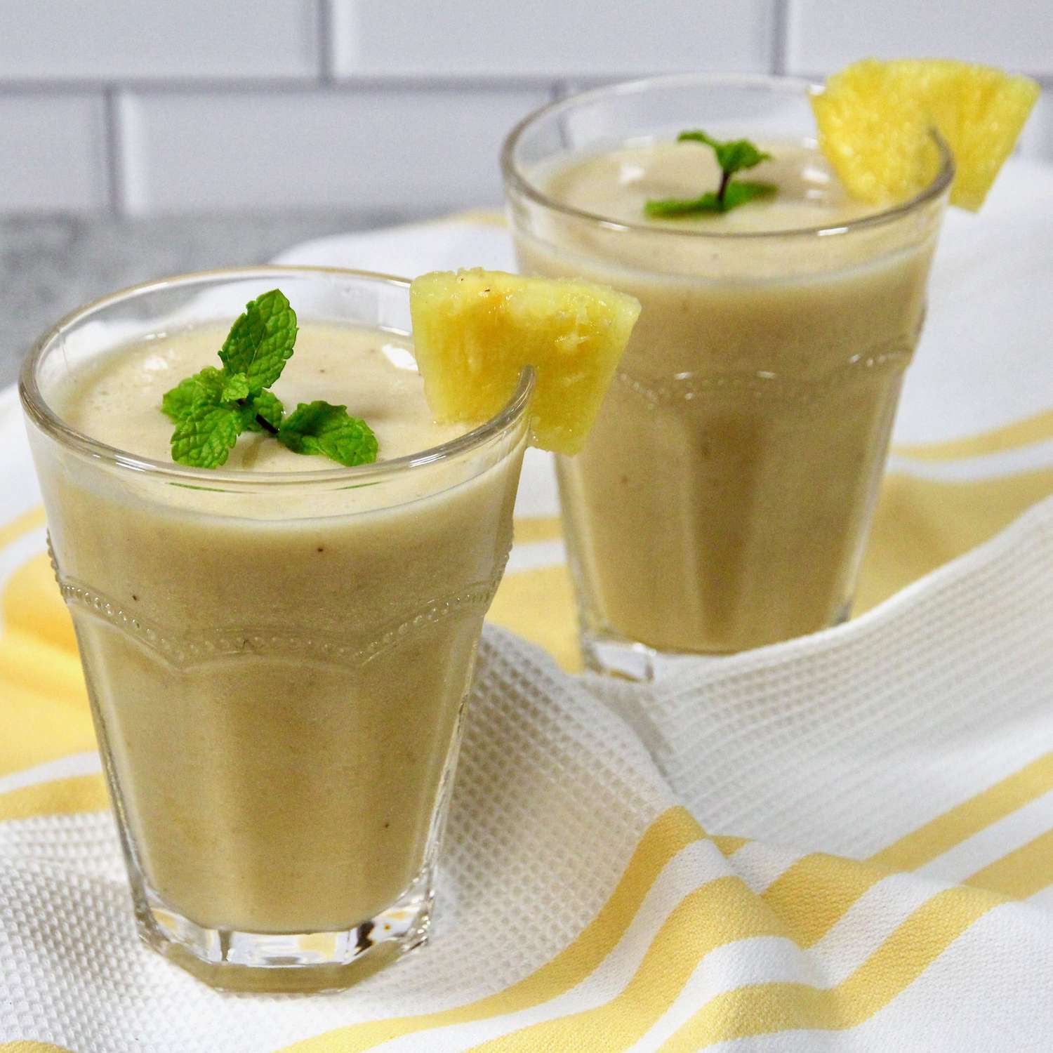 Frozen Pineapple and Banana Smoothie