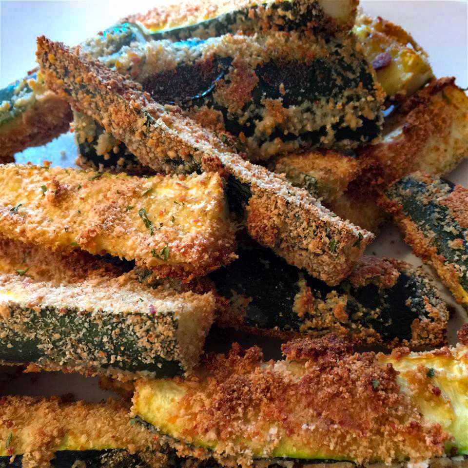 close up view of Baked Zucchini Fries on a plate