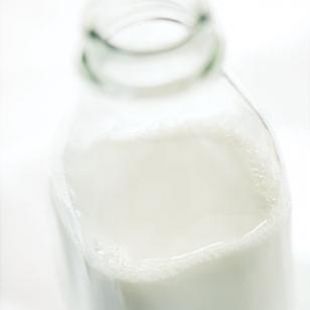 milk_bottle_ja10_310_2.jpg