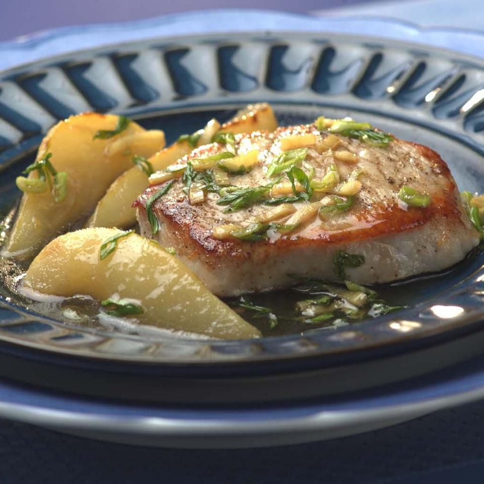 Pork Chops with Pear & Ginger Sauce 
