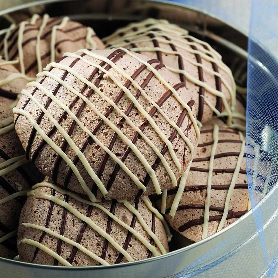 Chocolate Coconut Meringues 