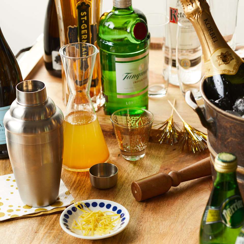 How To Make an Epic DIY Champagne Cocktail Bar
