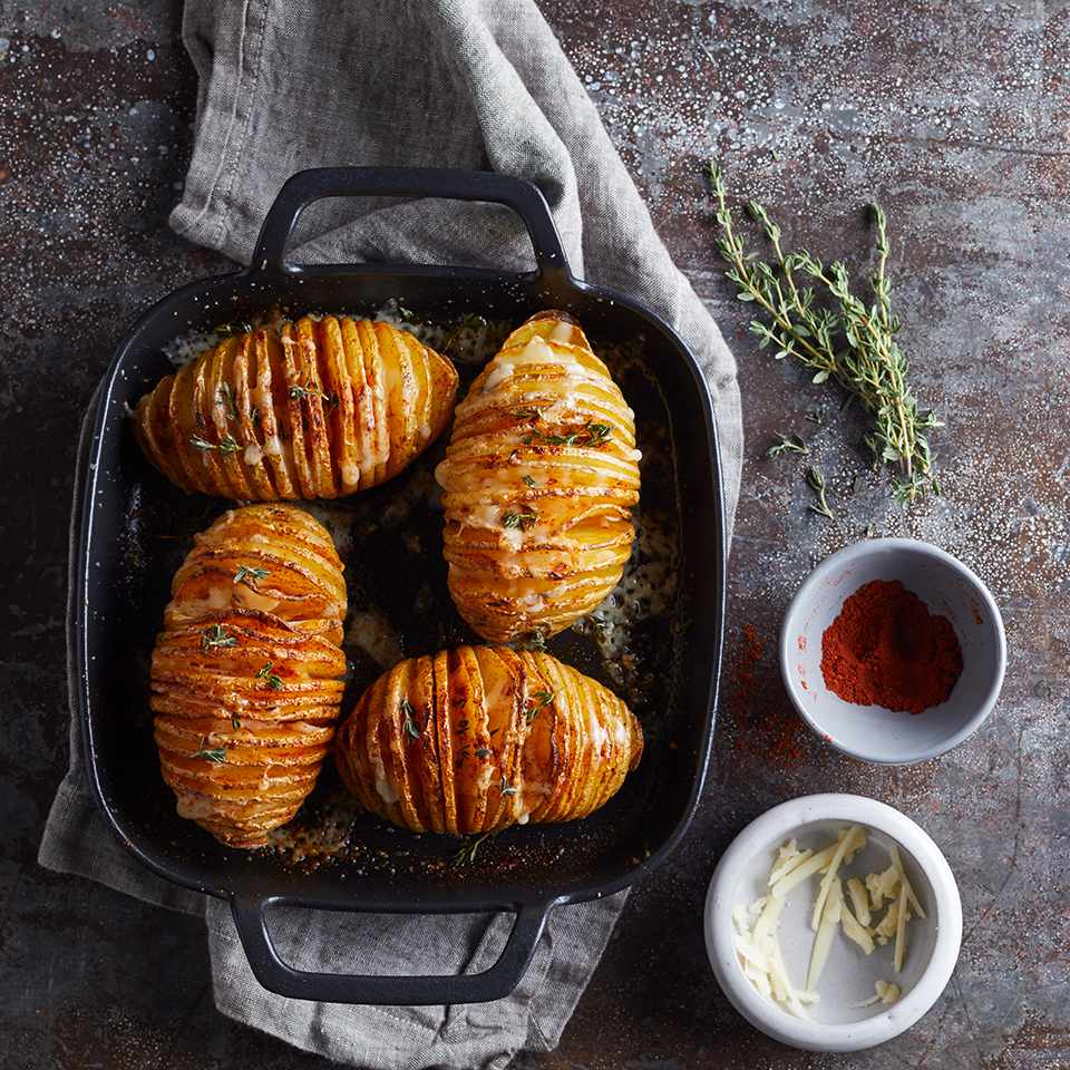 hasselback potatoes with cheese