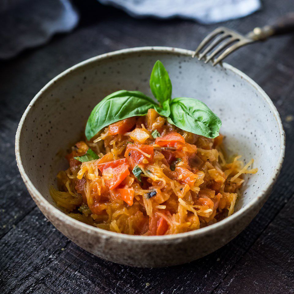 Spaghetti Squash with Tomato Basil Sauce