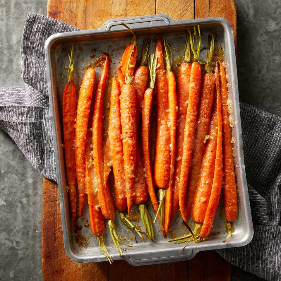 Garlic & Parmesan Roasted Carrots 