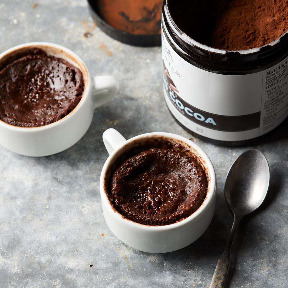 mug brownies with spoon and cocoa