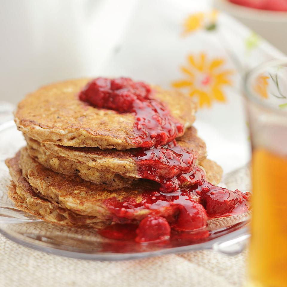 Buttermilk Oatcakes with Raspberry Compote 