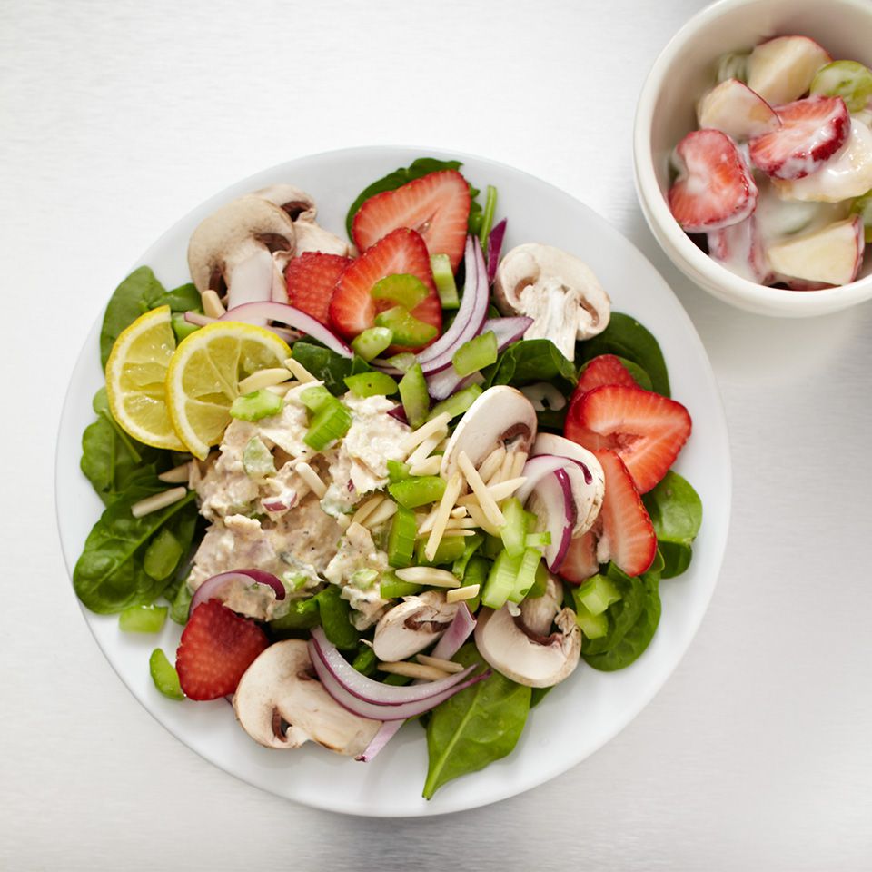 Strawberry & Tuna Spinach Salad 