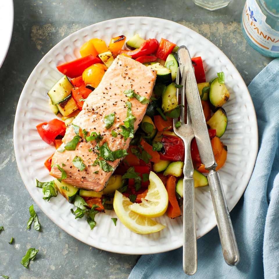 Day 16: Simple Grilled Salmon & Vegetables