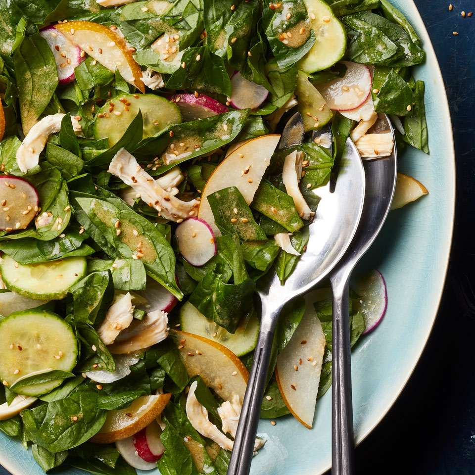 Spinach, Asian Pear & Chicken Salad 