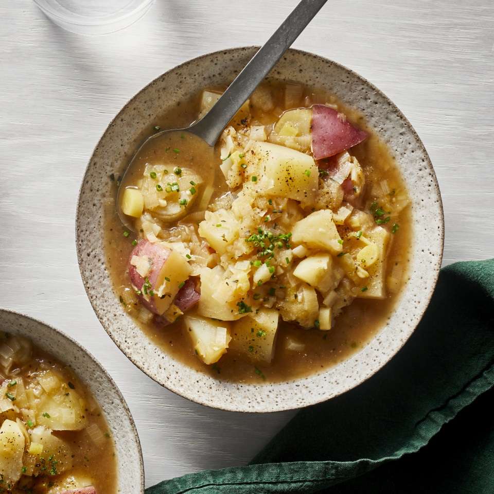 Vegan Potato-Leek Soup 