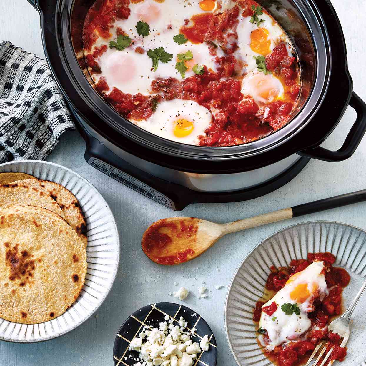 Spicy Slow-Cooker Eggs in Tomato Sauce 