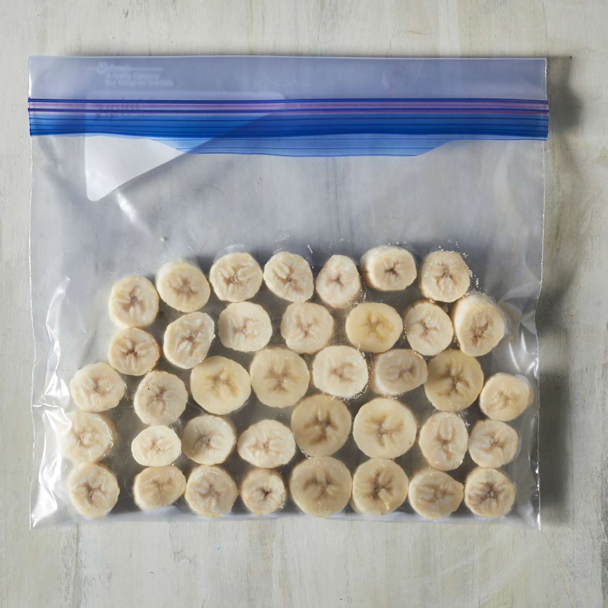 How to Freeze Bananas 1-inch pieces in a plastic bag