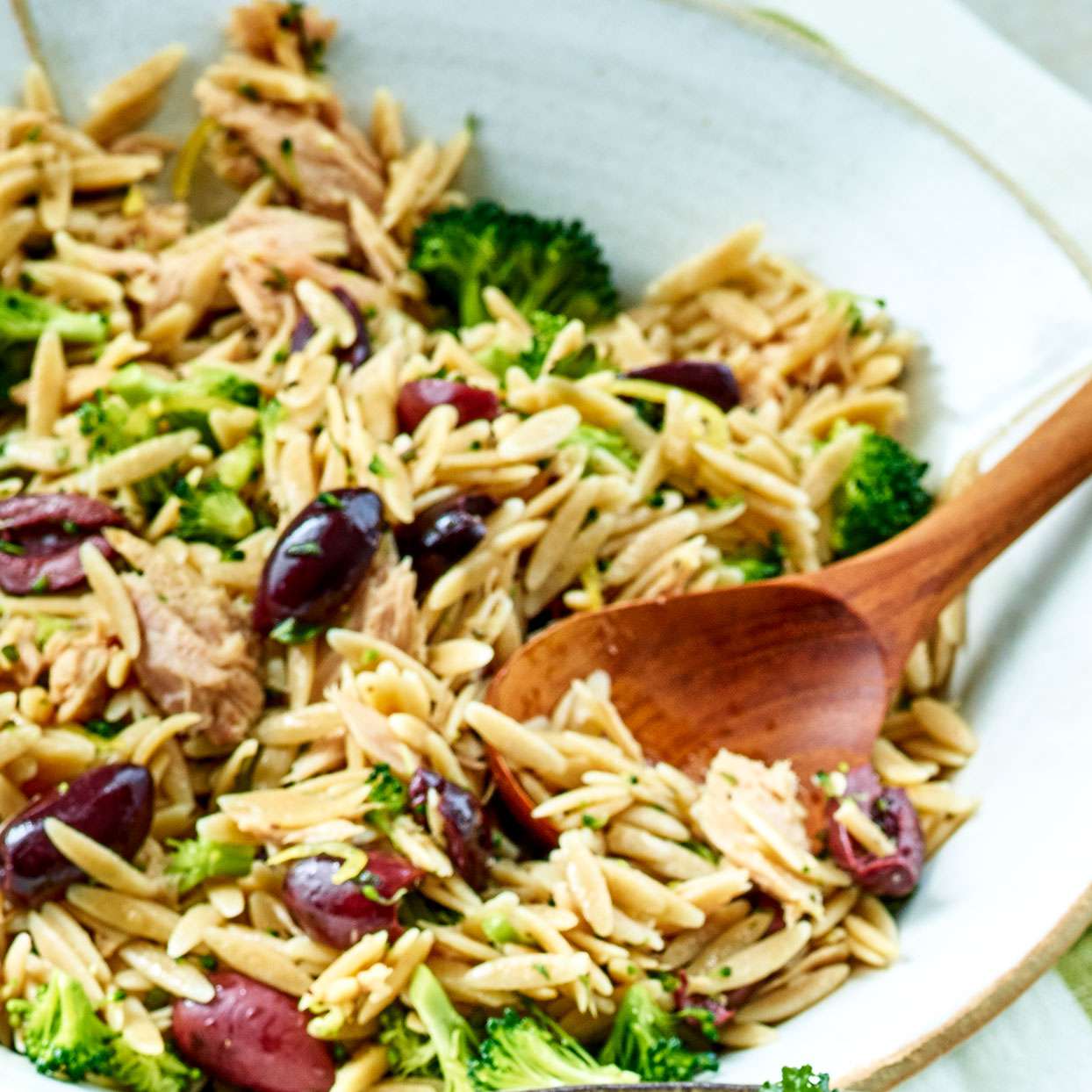 Whole-Wheat Orzo & Tuna Salad with Broccoli