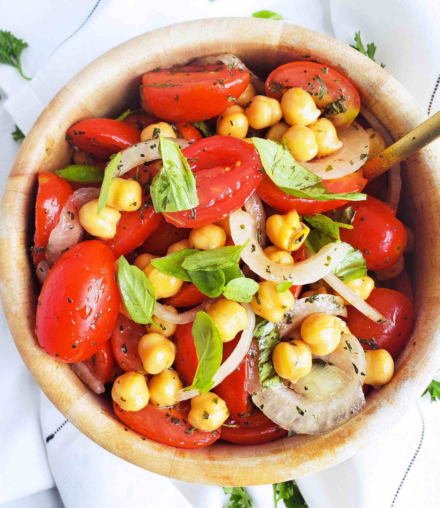 Chickpea & Tomato Balsamic Salad 