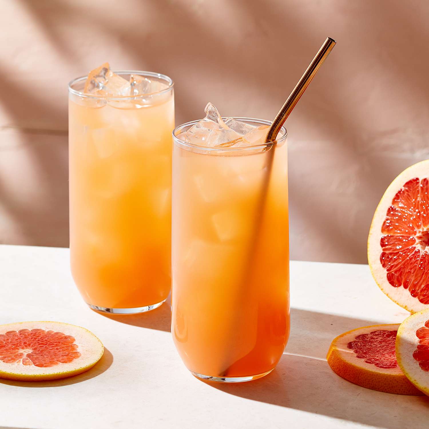 Mezcal Grapefruit Cocktail/Citrus Mezcal Spritz