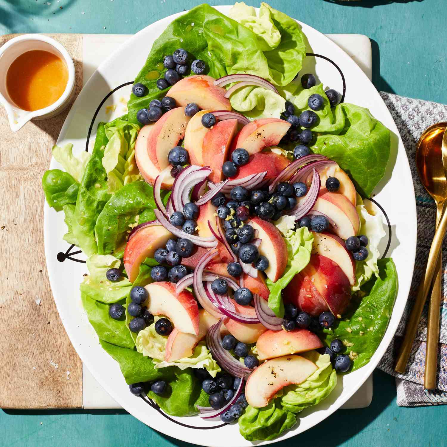 Blueberry Peach Salad with Sesame Ginger Vinaigrette