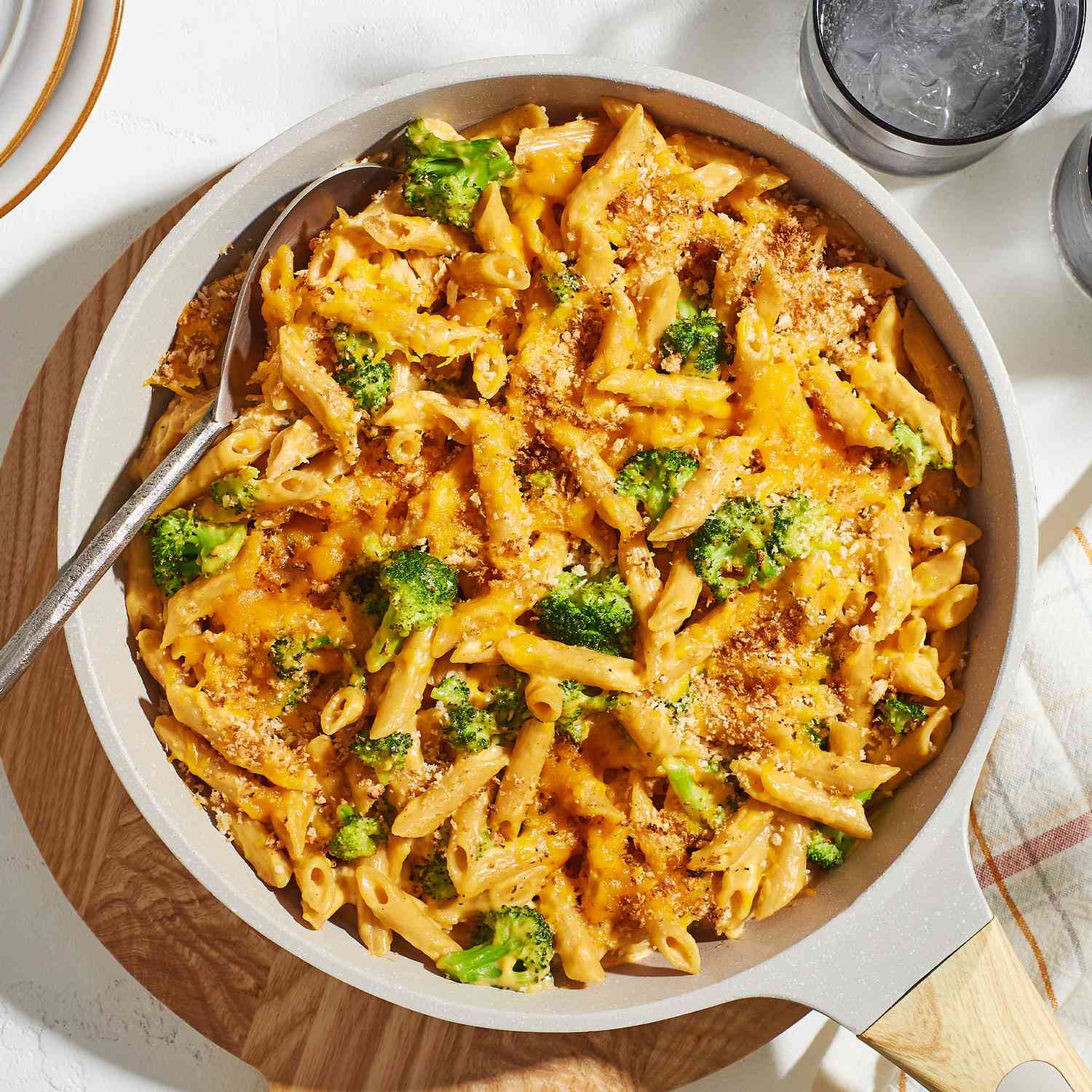 skillet broccoli and cheddar mac and cheese