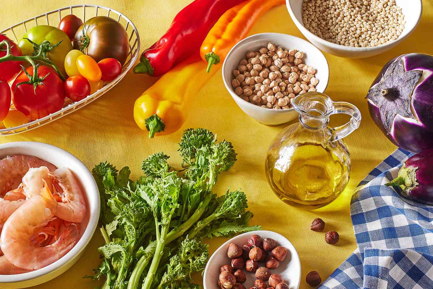 Mediterranean Diet foods that are great for heart health such as shrimp, fruit, nuts, vegetables, and grains