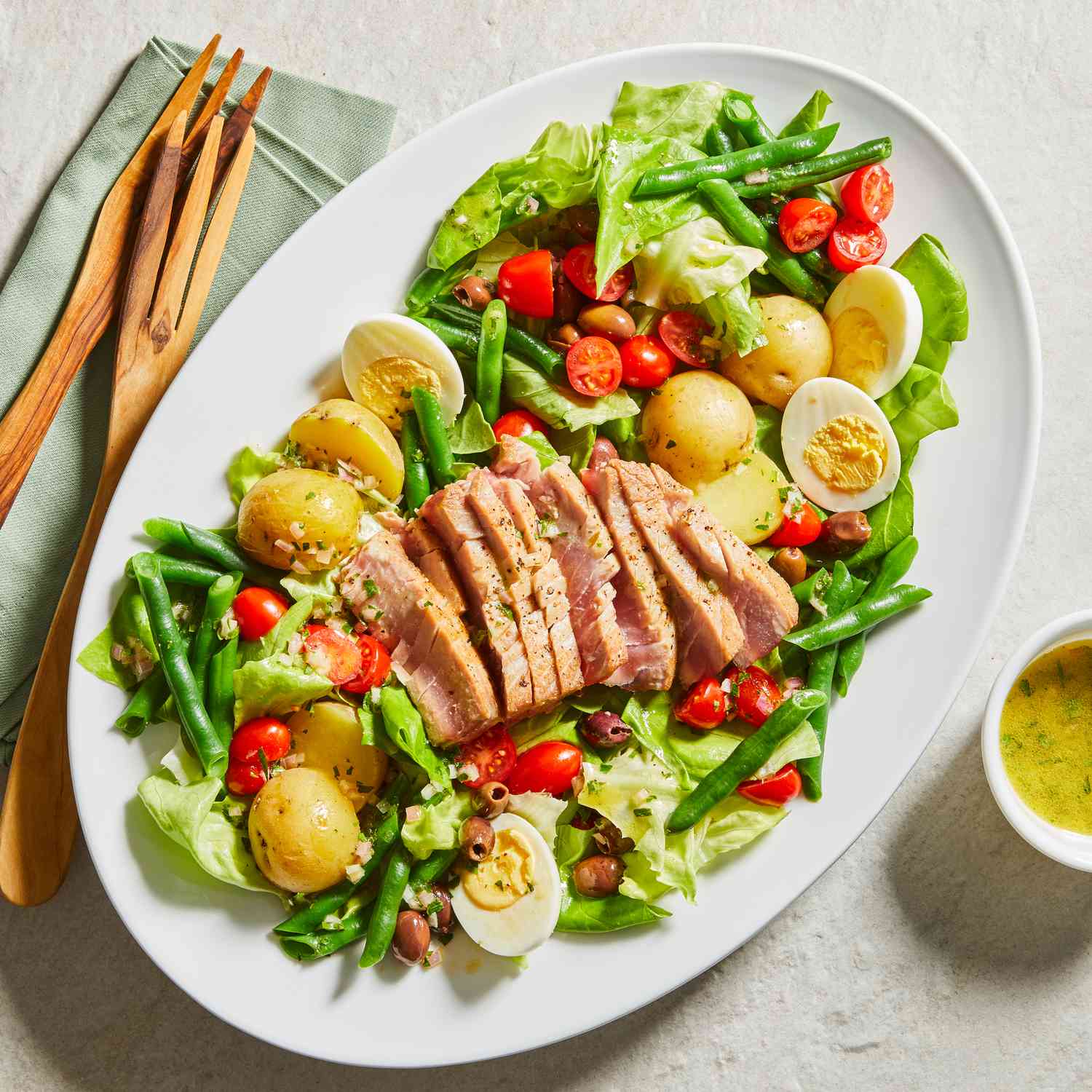 a recipe photo of the Tuna Nicoise Salad