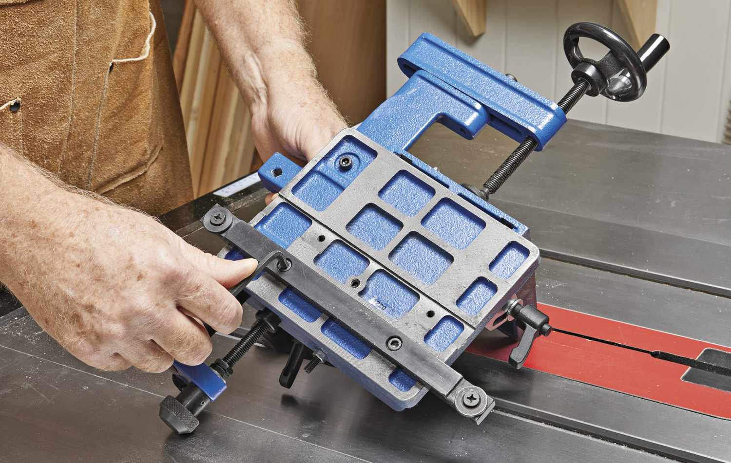 Phot of accessible miter bars on jig
