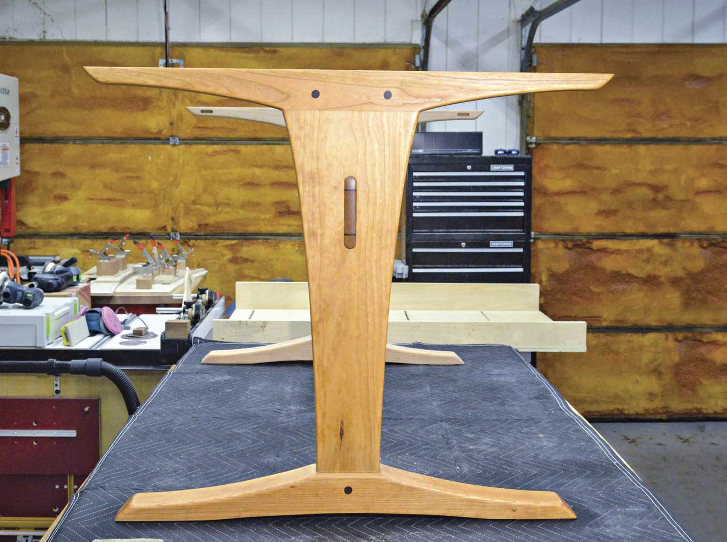 Photo of table legs with drawbore joint