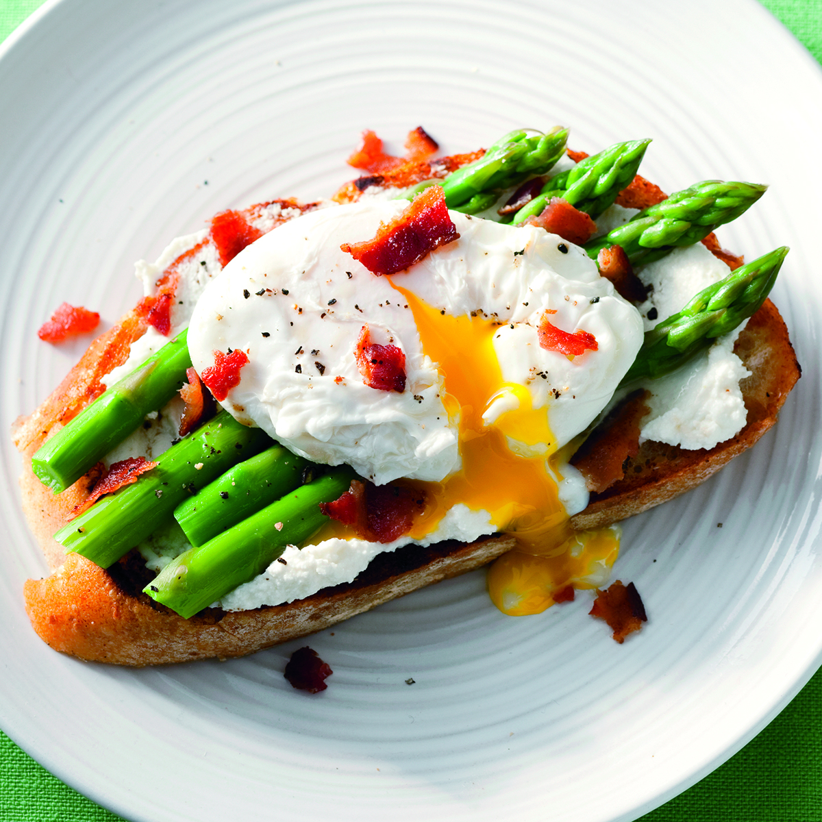 Ricotta Toasts with Asparagus and Poached Eggs 