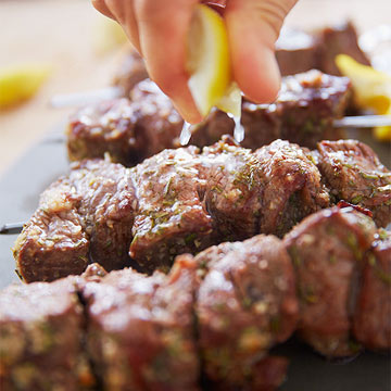 Garlicky Beef Skewers with Potato Hash: Step 4